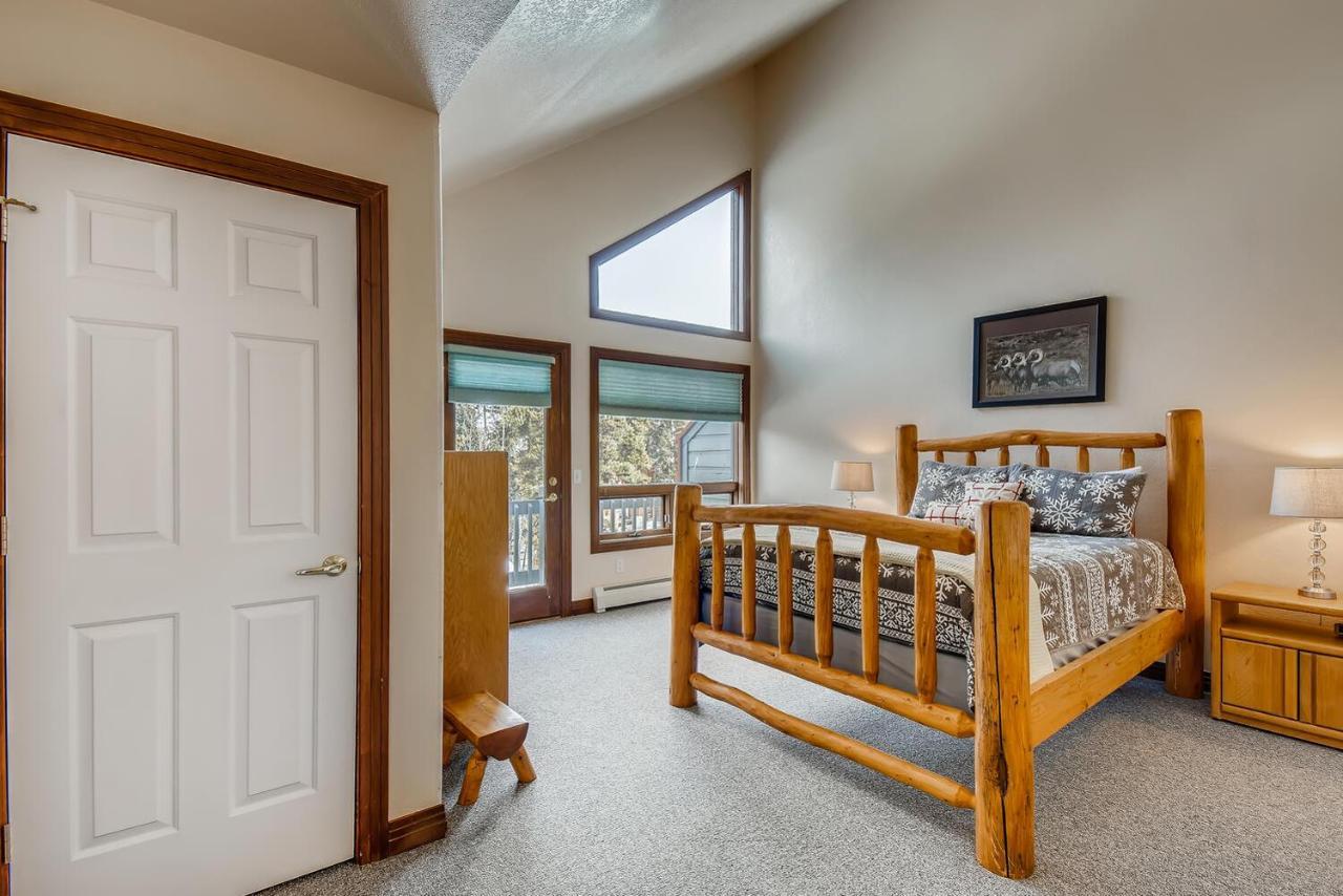 Pinecreek #F - 3 Bedroom - Close To Town - Shuttle To Slopes - Pool And Hot Tub Access Breckenridge Exterior foto